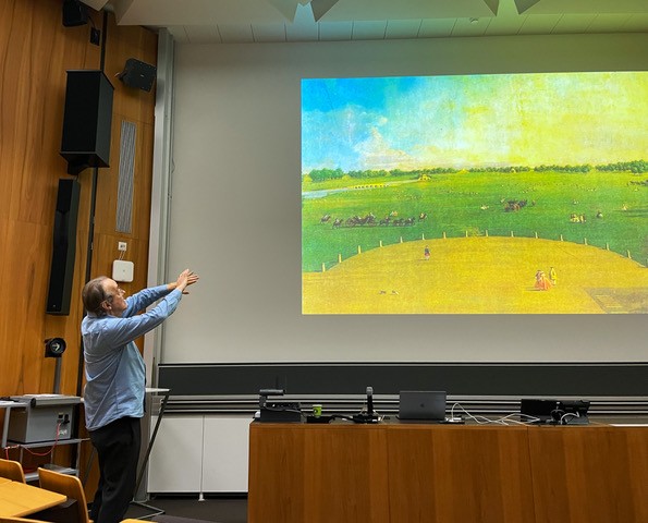 Bildinhalt: Prof. Christophe Girot hält eine Vorlesung. Text: The lecture series Landscape Architecture I+II is part of the Bachelor of Architecture program and a long-term component of the teaching agenda of Christophe Girot and his chair.