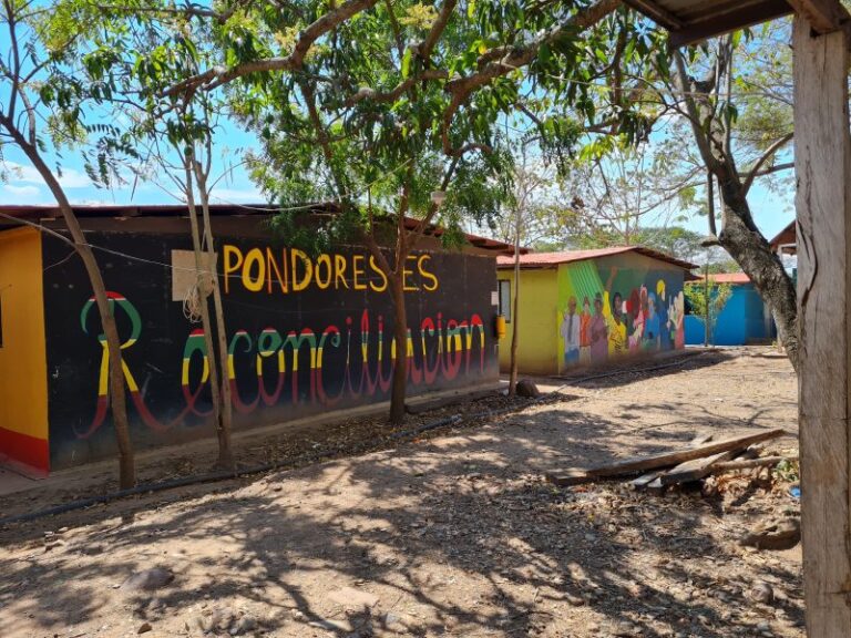 Symbol image for the article Housing and Reincorporation Strategies in post-Conflict Colombia.